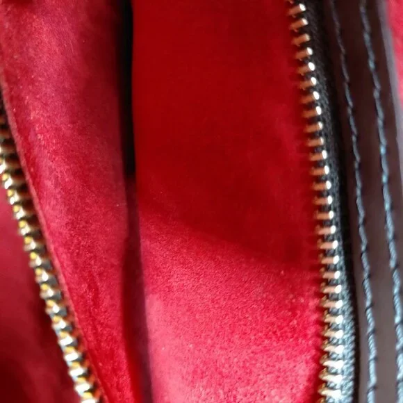 Authentic Louis Vuitton Bergamo MM Damier Ebene Crossbody Bag | Luxury Designer - Picture 13 of 16